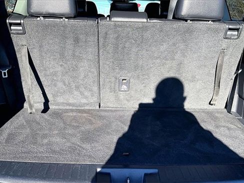 Used 2021 Toyota Highlander XLE image 27