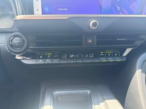 Used 2023 Toyota Crown AWD/4WD image 32
