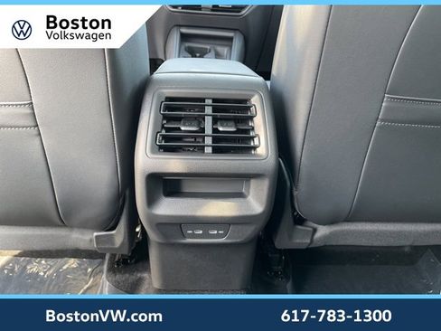 New 2026 Volkswagen Tiguan SE R-Line image 25