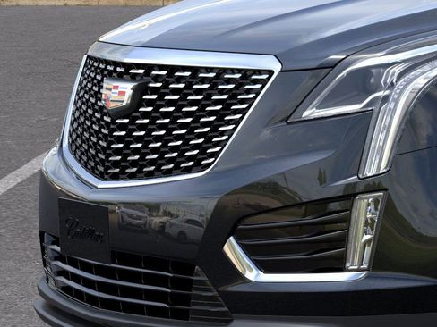 New 2026 Cadillac XT5 Luxury image 13