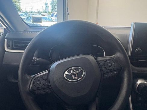 Used 2025 Toyota RAV4 LE AWD/4WD image 20