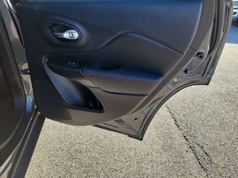 Used 2022 Jeep Cherokee Trailhawk w/ Technology Group B image 32