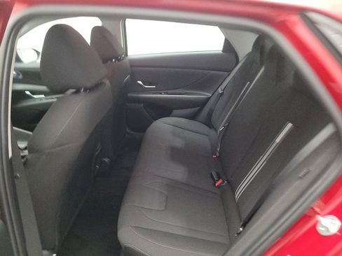 Used 2024 Hyundai Elantra SEL FWD image 18