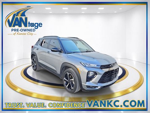 Certified 2023 Chevrolet TrailBlazer RS w/ Convenience Package image 3