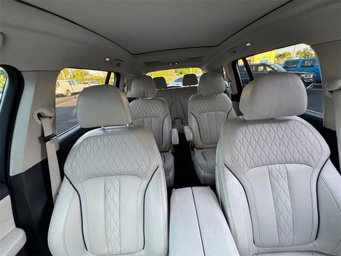Used 2020 BMW X7 xDrive40i w/ Luxury Seating Package image 30