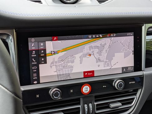 Certified 2026 Porsche Macan S AWD/4WD image 16