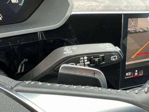 Used 2021 Audi e-tron Premium w/ Convenience Plus Package image 35