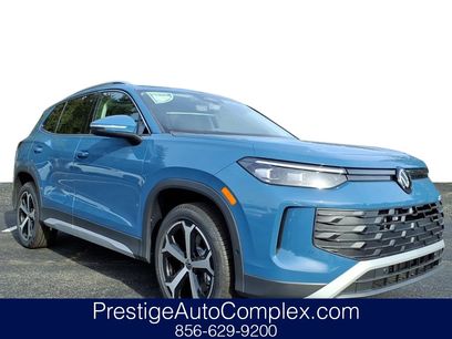 New 2025 Volkswagen Tiguan SE