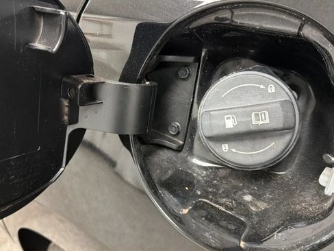 Used 2020 Hyundai Elantra SEL FWD image 26