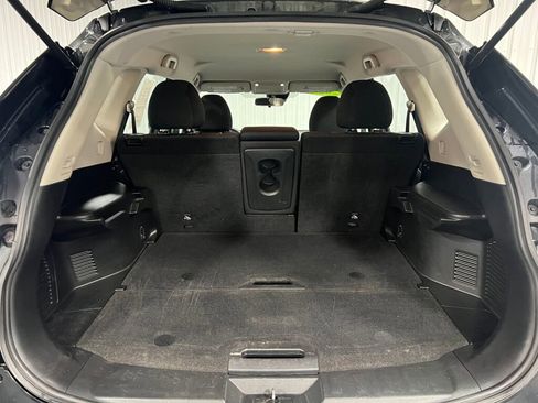 Used 2020 Nissan Rogue S image 7