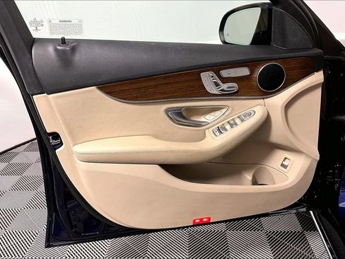 Used 2019 Mercedes-Benz C 300 4MATIC Sedan image 23