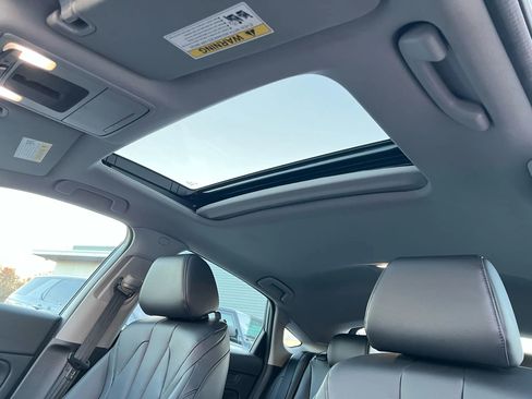 Used 2024 Acura Integra image 21