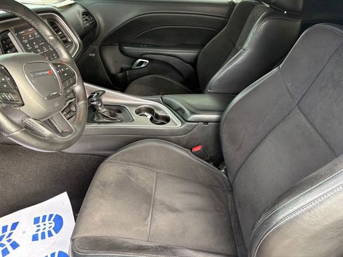 Certified 2022 Dodge Challenger R/T w/ Plus Package image 20