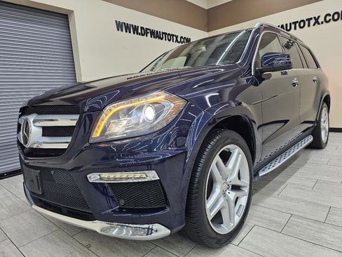 Used 2014 Mercedes-Benz GL 550 4MATIC image 2