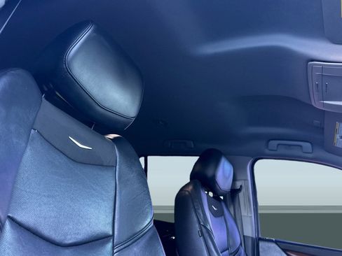 Used 2019 Cadillac Escalade 2WD 4dr image 24