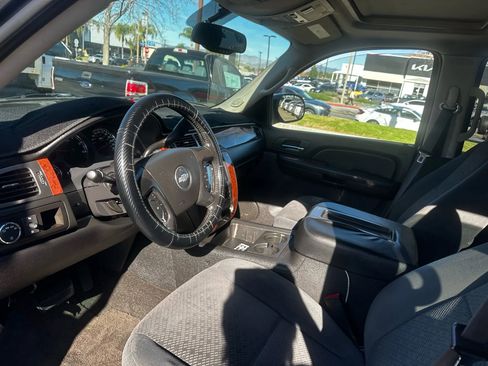 Used 2007 Chevrolet Avalanche LT image 12