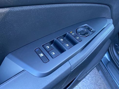 New 2026 Kia Sportage LX image 11