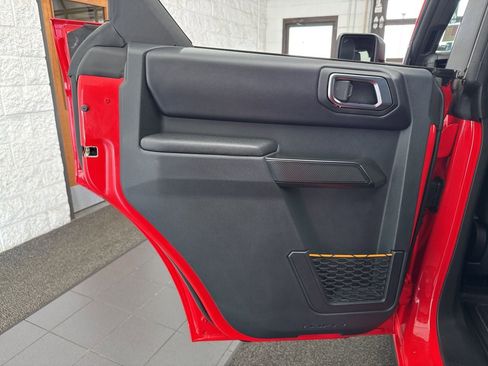 Used 2024 Ford Bronco Badlands w/ Sasquatch Package AWD/4WD image 40