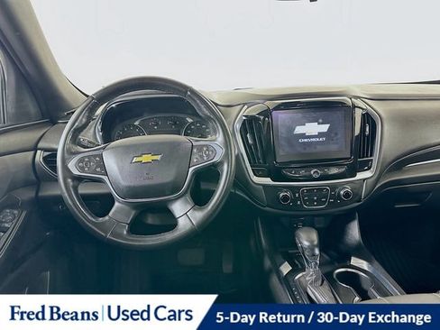 Used 2023 Chevrolet Traverse LT w/ LT Premium Package AWD/4WD image 25