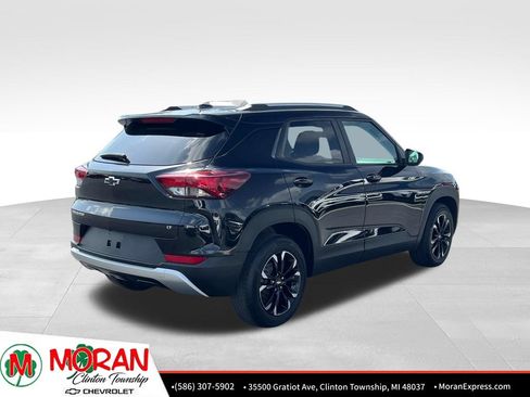 Certified 2023 Chevrolet TrailBlazer LT w/ Convenience Package FWD image 6