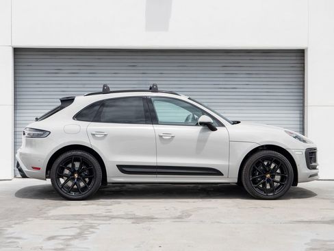 Certified 2025 Porsche Macan GTS AWD/4WD image 8