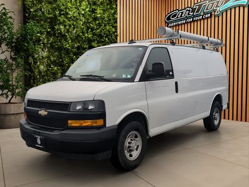 Used 2021 Chevrolet Express 2500 RWD image 10