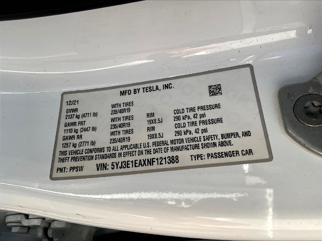 Used 2022 Tesla Model 3 Standard Range RWD image 7