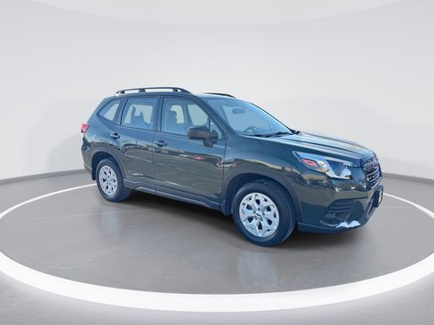 Used 2024 Subaru Forester Base image 2