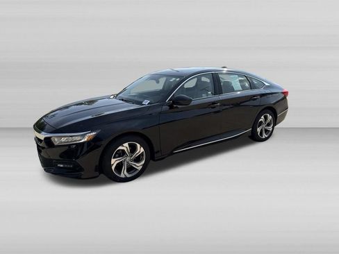 Used 2018 Honda Accord EX image 10