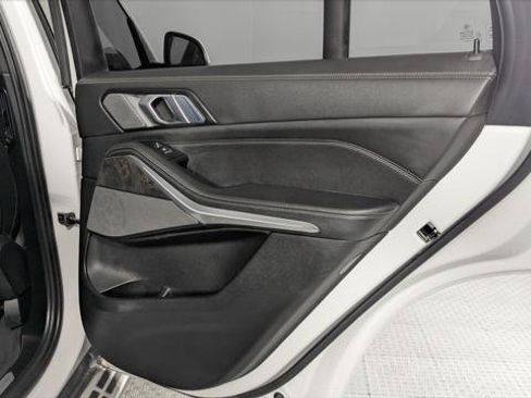 Used 2025 BMW X5 sDrive40i RWD image 21
