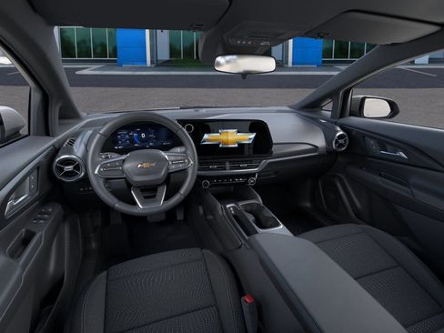 New 2026 Chevrolet Equinox EV LT image 15