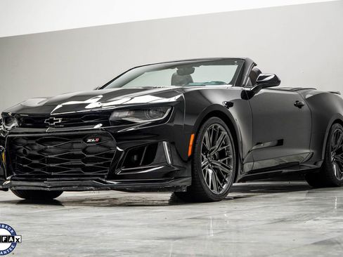 Used 2021 Chevrolet Camaro ZL1 RWD image 8