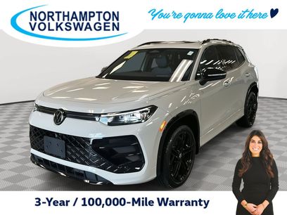 Used 2025 Volkswagen Tiguan SE R-Line