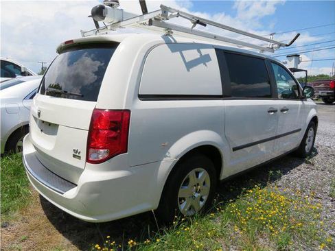 Used 2013 RAM C/V Tradesman image 2