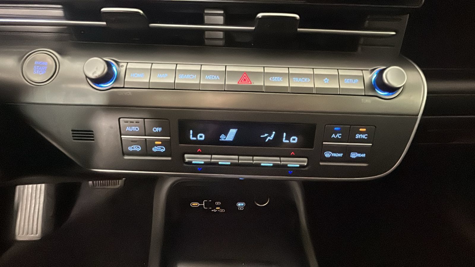 Used 2025 Hyundai Kona SEL FWD image 26
