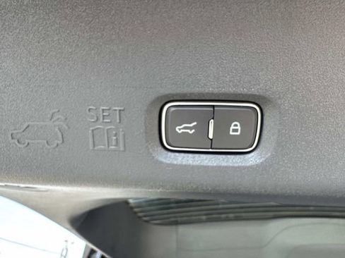 New 2026 Lincoln Navigator L Reserve AWD/4WD image 15