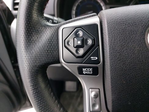 Used 2014 Toyota 4Runner image 18