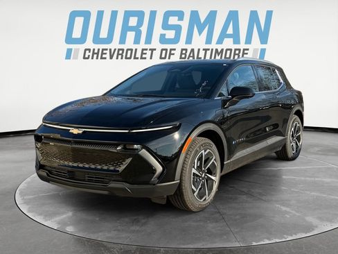 New 2026 Chevrolet Equinox EV LT image 2