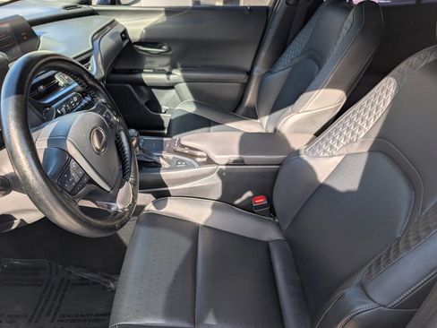 Used 2021 Lexus UX 250h w/ Accessory Package (Z2) AWD/4WD image 11