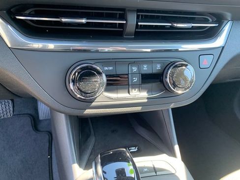 Used 2026 Buick Envista Preferred w/ Convenience II Package FWD image 26