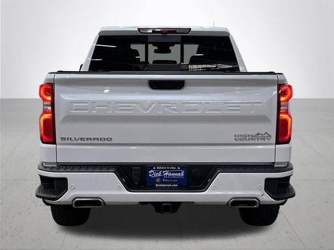 Used 2025 Chevrolet Silverado 1500 High Country w/ Z71 Off-Road Package AWD/4WD image 11