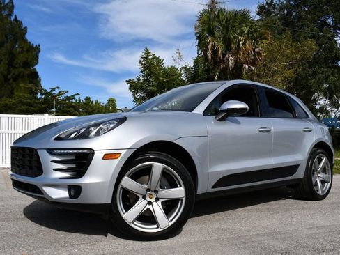 Used 2018 Porsche Macan image 21