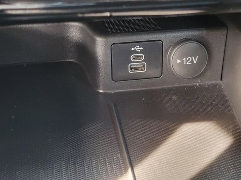 Used 2024 Ford Escape SE image 22