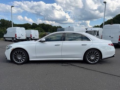 Used 2025 Mercedes-Benz S 580 4MATIC Sedan image 4