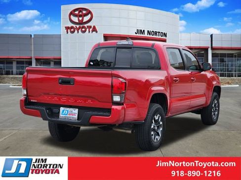 Used 2019 Toyota Tacoma SR image 6