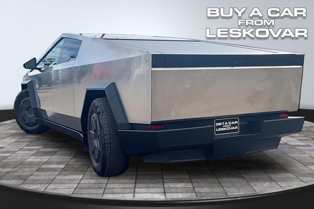 Used 2025 Tesla Cybertruck AWD Crew Cab image 2