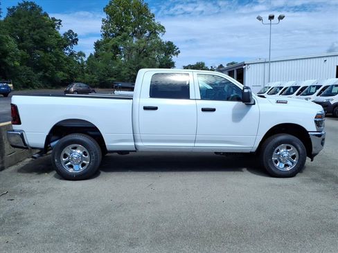 New 2026 RAM 2500 Tradesman w/ Chrome Appearance Group AWD/4WD image 3