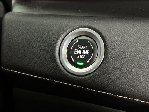 Used 2021 Cadillac Escalade Sport w/ Driver Assist Tech Package image 23