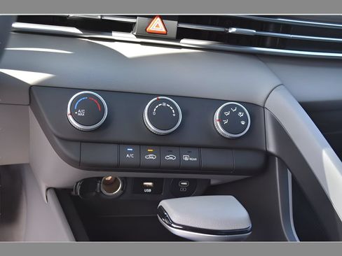 New 2026 Hyundai Elantra SE FWD image 22