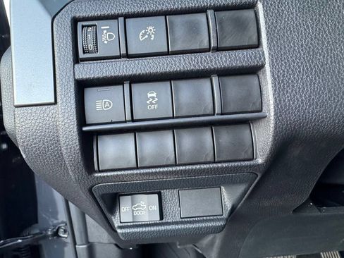 Used 2024 Toyota Tacoma SR5 AWD/4WD image 23